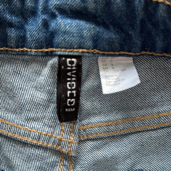 Divided H & M denim cut off shorts - Picture 5 of 6